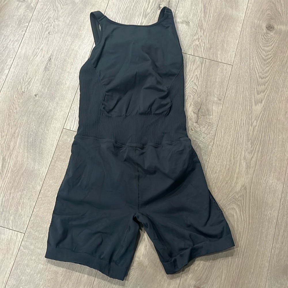 Free people movement x Hatch high neck onesie Xs/s in black